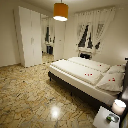 Venezia House Apartament Mestre